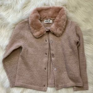 H&M Girl Nude Pink Removable Faux Fur Collar Cardigan - Size US 2-4 Years